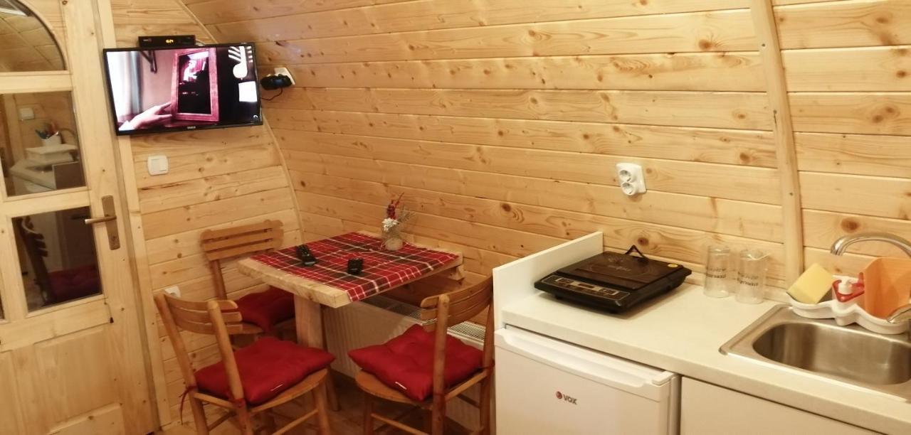 Vila Jelena - Bungalov Crni Vrh Exteriör bild